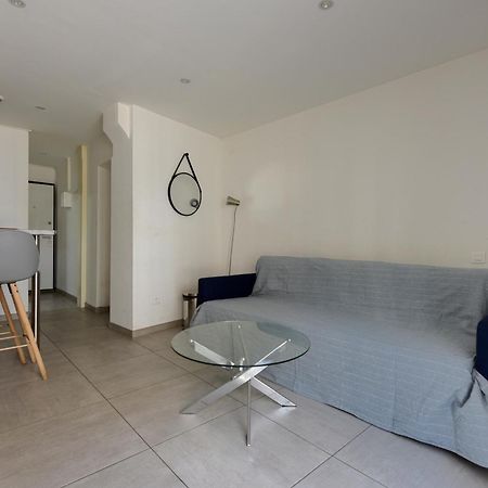 Provençal Studio La Fare-les-Oliviers Extérieur photo