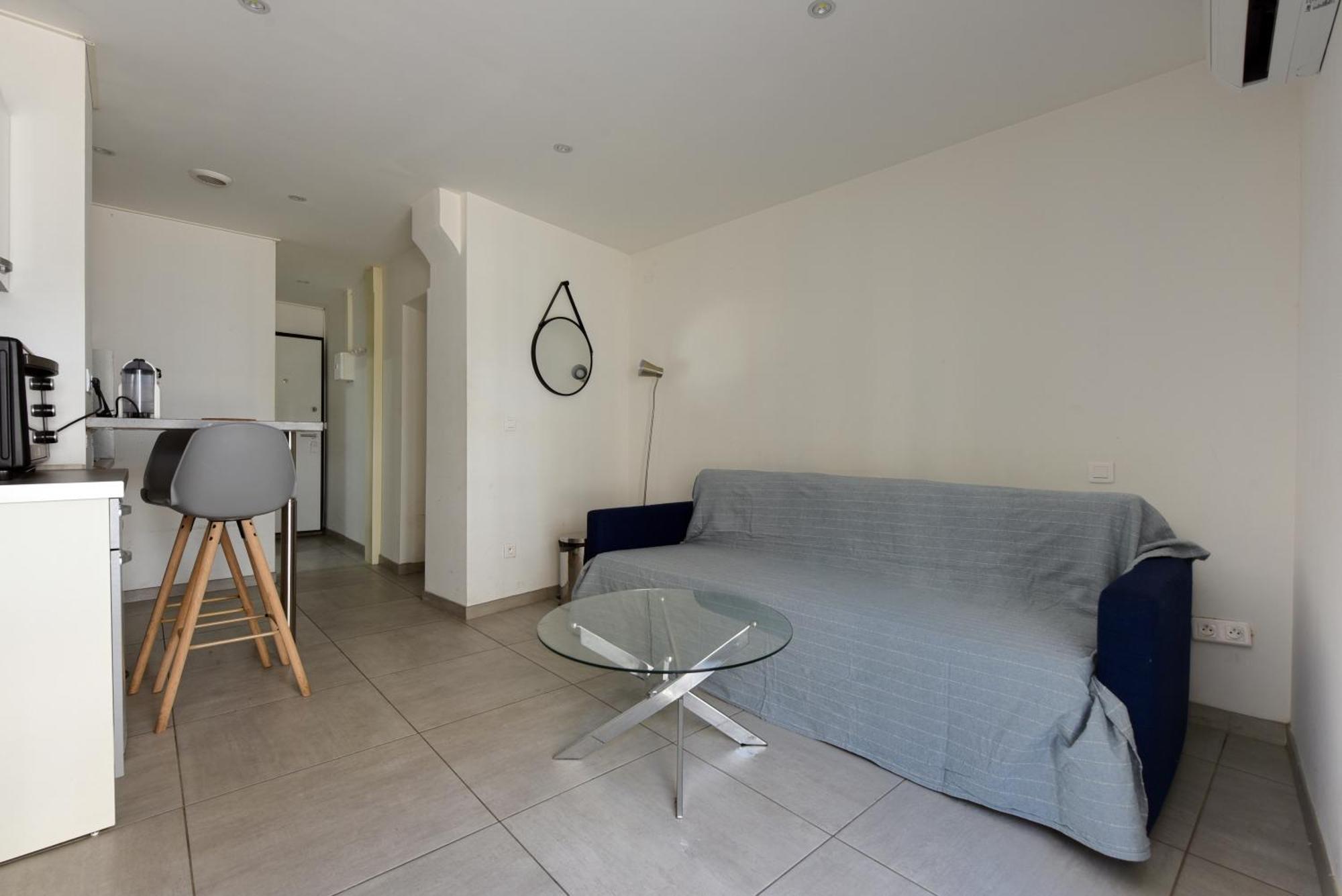 Provençal Studio La Fare-les-Oliviers Extérieur photo