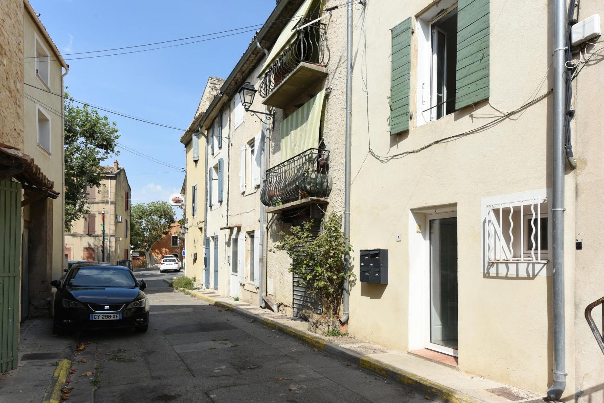 Provençal Studio La Fare-les-Oliviers Extérieur photo